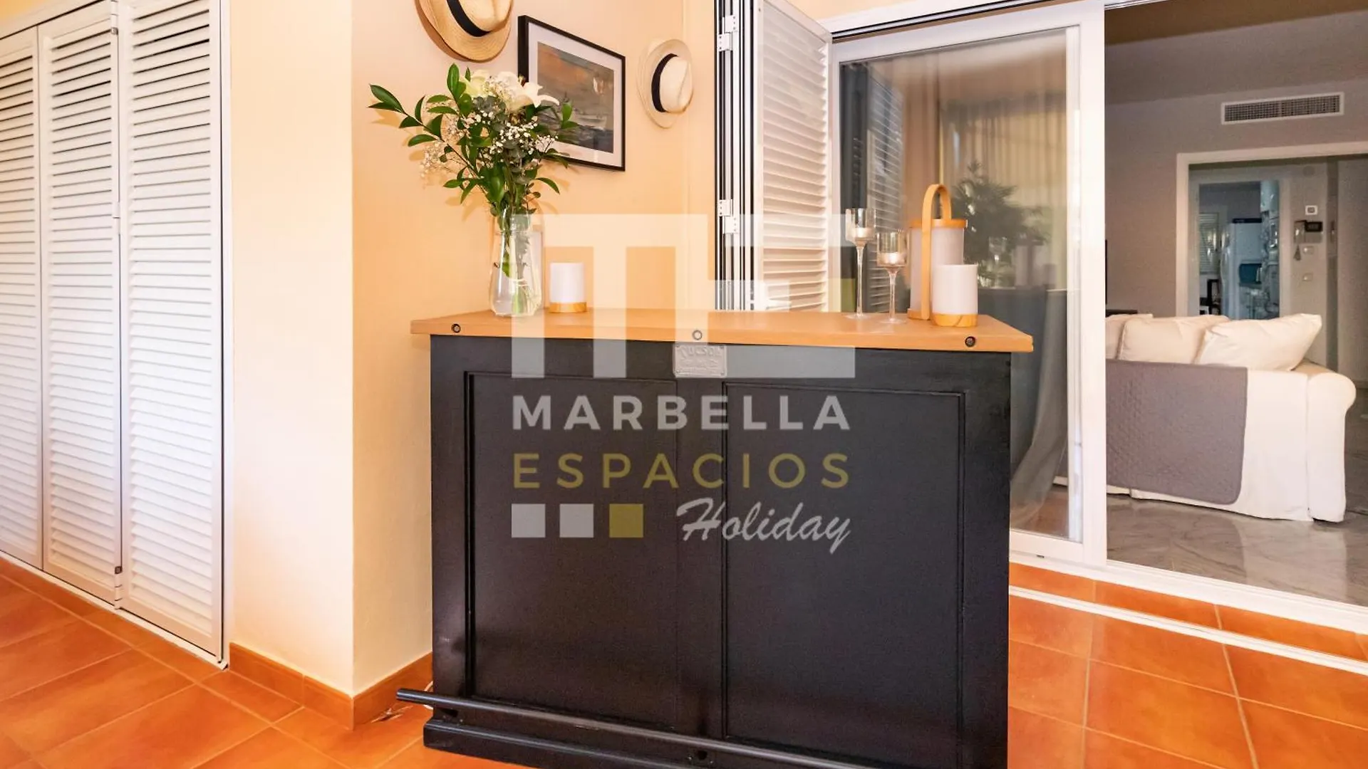 דירה מארבלה Chic Garden Flat 5Min From Beach ספרד