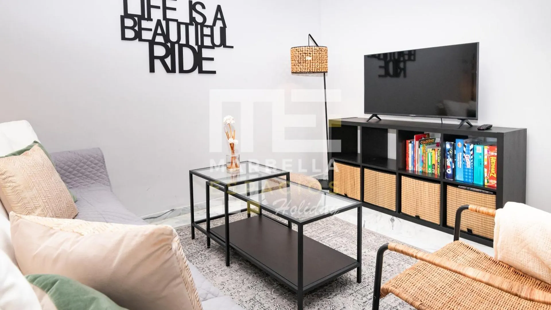 דירה מארבלה Chic Garden Flat 5Min From Beach